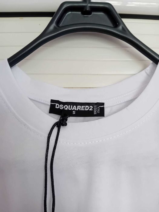 Чисто нова оригинална тениска Dsquared2