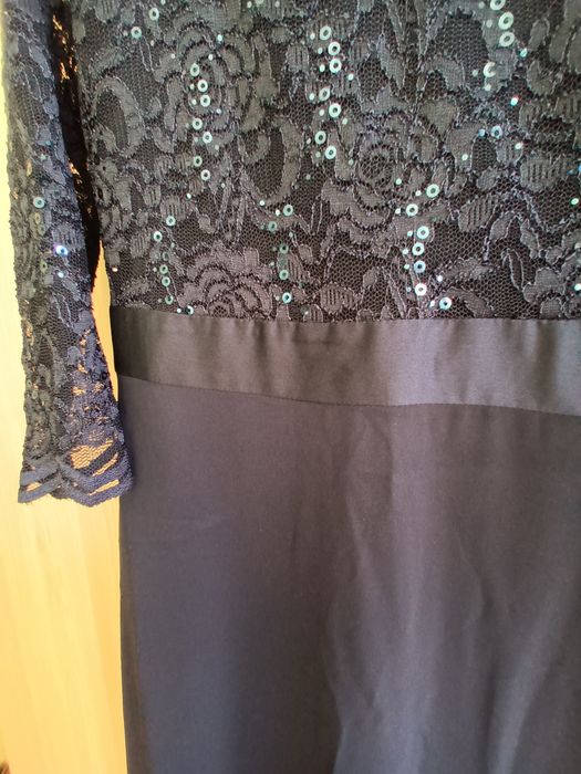 Нова официална рокля Swing