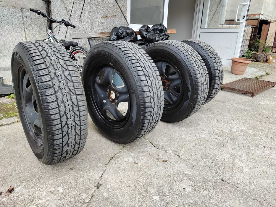 4 зимни гуми и железни джанти