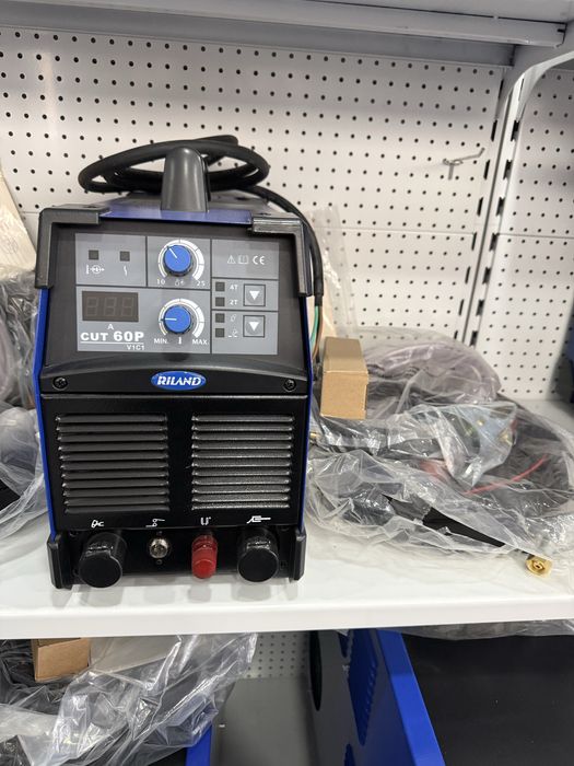 Сварочный аппарат “RILAND” CUT60 P 220v плазменной резки