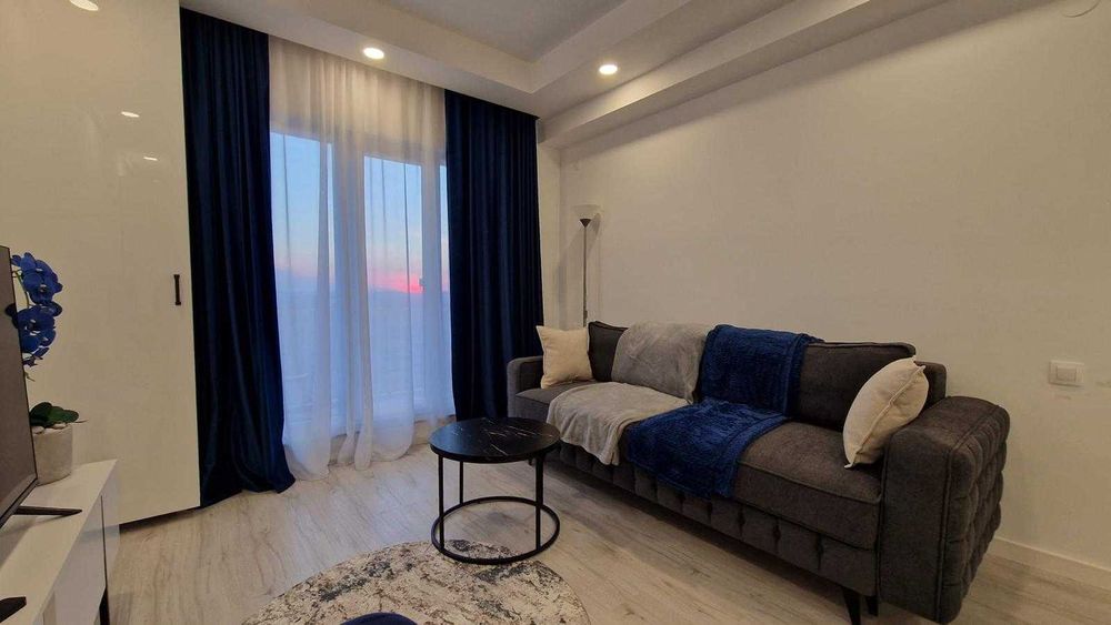 2 Camere Regim Hotelier Cosmopolis