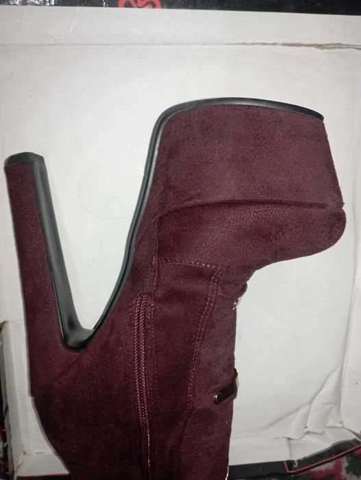 Продам J.Lopez сапоги