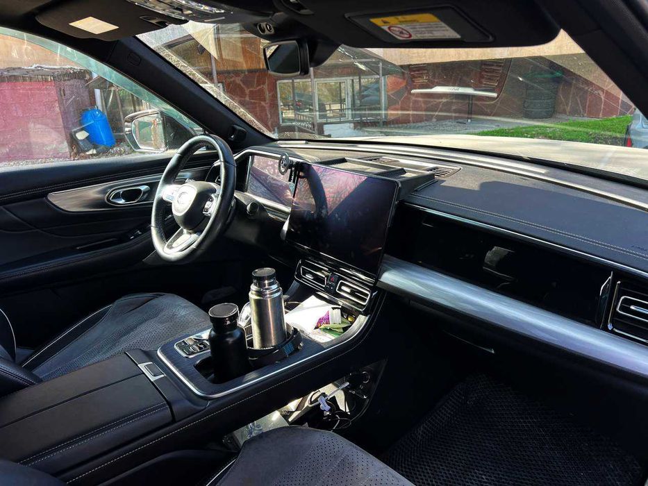 Gac gs8 кроссовер для семьи