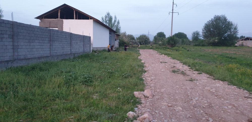 Yer uchastka sotiladi