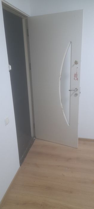 vând cameră cămin