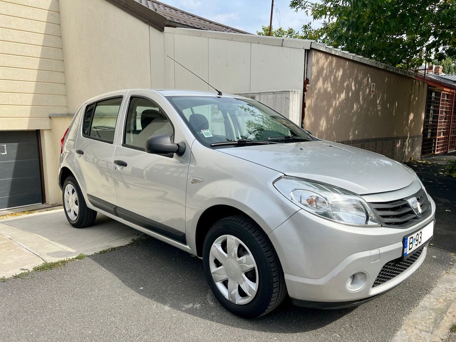 • Dacia Sandero / 46.000 KM / 1.4 MPI •