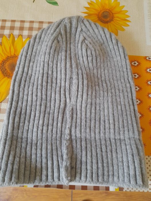 Căciulă cu albină nouă