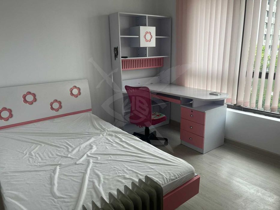 Продава се Тристаен апартамент в Пловдив, Гагарин - 70 кв.м за 1800 €/кв.м - Снимка #1