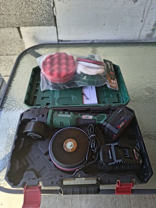 Mașina polish pe acumulator parkside noua + set bureti
