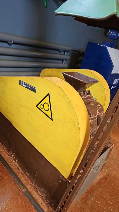 Дробилка (Дробильное оборудование)