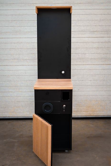 Vand mese  automate cafea (coffe corner ) accesorii design original