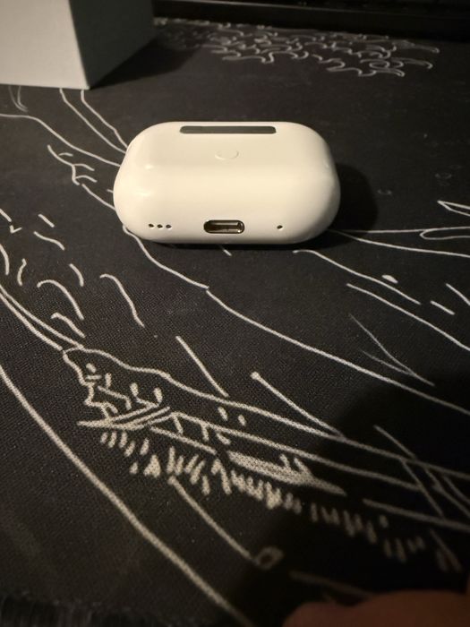 AirPods Pro 2 Folosite foarte putin aproape noi