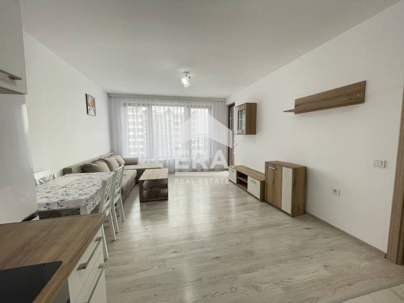 Дава се под наем Двустаен апартамент в Варна, Победа - 60 кв.м за 598.23 € - Снимка #1