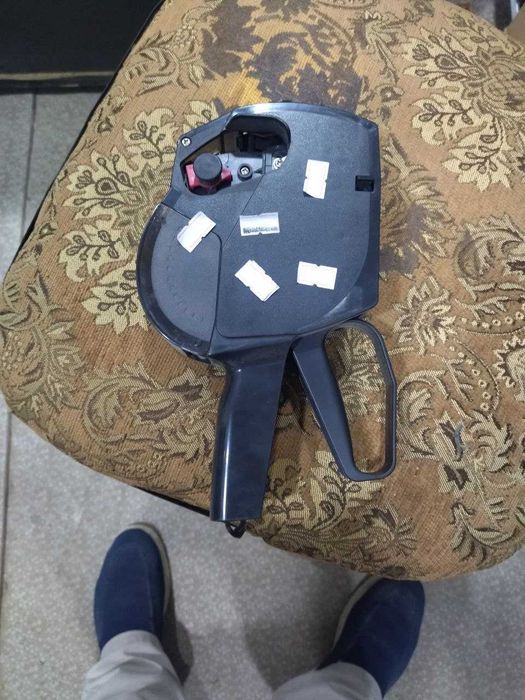 Продается пистолет ценник