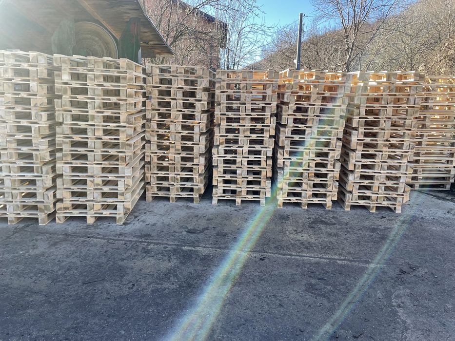 Палети различни размери