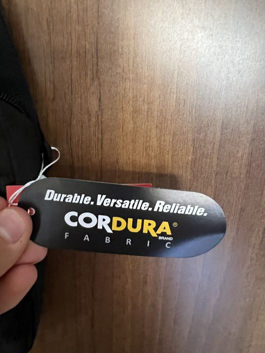 Supreme Shoulder Bag (Черен)