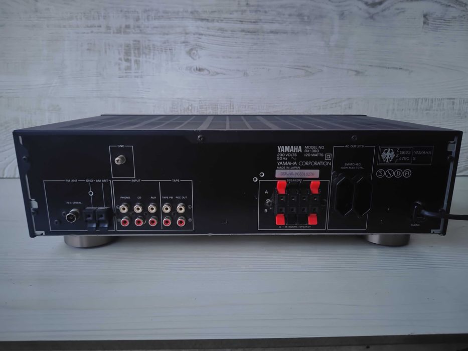 Японски усилвател YAMAHA RX-360