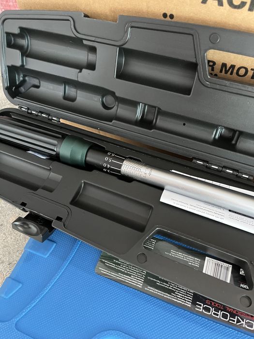 Динамометричен ключ 1/2 40-220Nm с бърза фиксация RockForce Premium