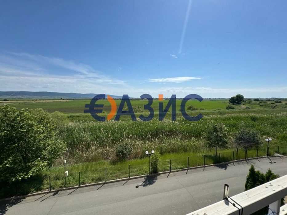 Продава се Двустаен апартамент в к.к. Слънчев бряг - 35 кв.м за 1200 €/кв.м - Снимка #10