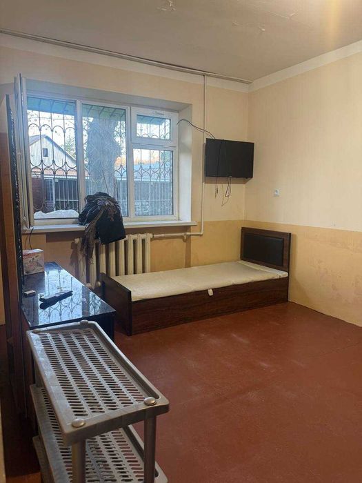 Продаю свою 1 комнатную квартиру Чиланзар 6 квартал КИРПИЧ без балкона