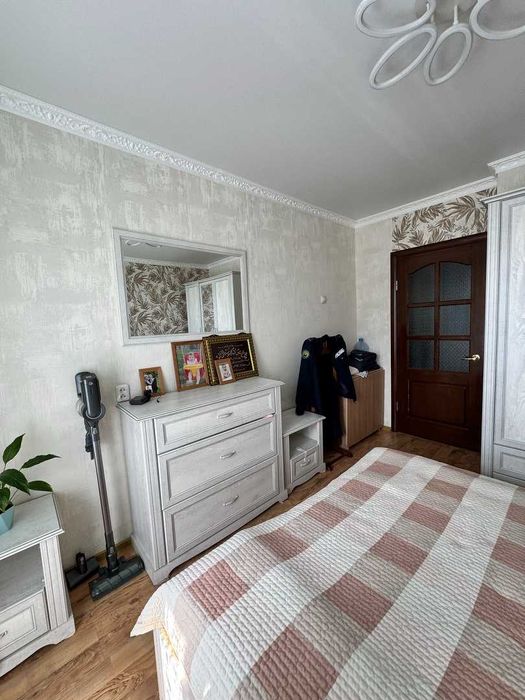 Продам 3 комнатную квартиру