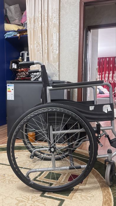 коляска инвалидный