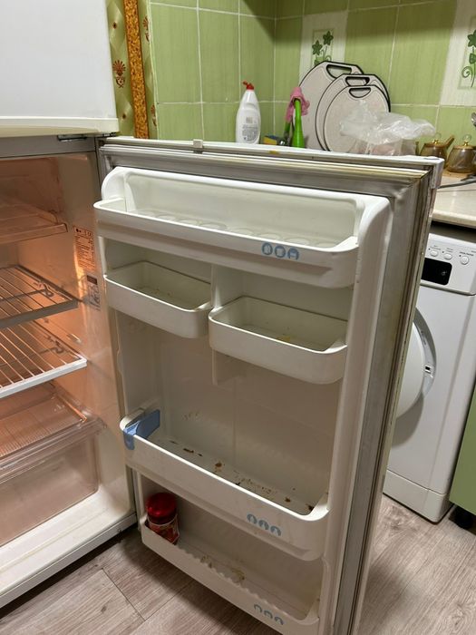 Продам холодильник лж