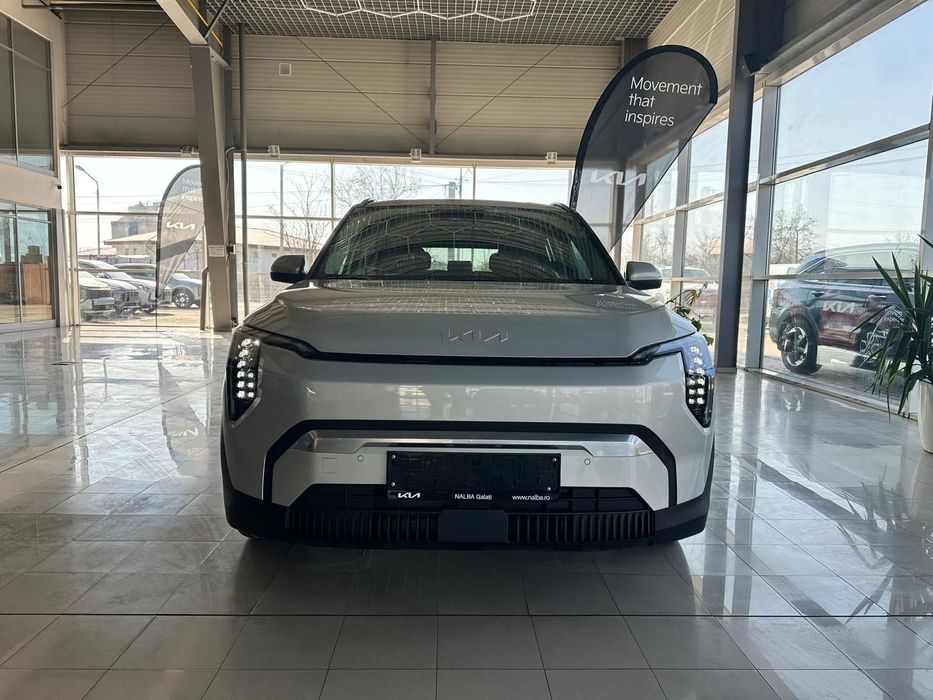 Kia EV3 Kia EV3 5 usi 81.4 kWh Earth 2 204 CP AT 2WD