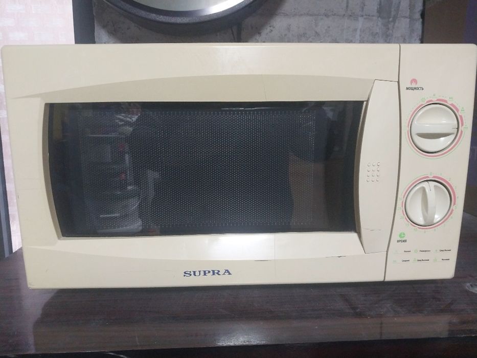 Микроволновка и печь рабочий