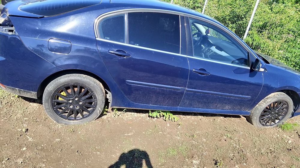 Dezmembrez Laguna 3: 2.0 benzina și 1.5 diesel