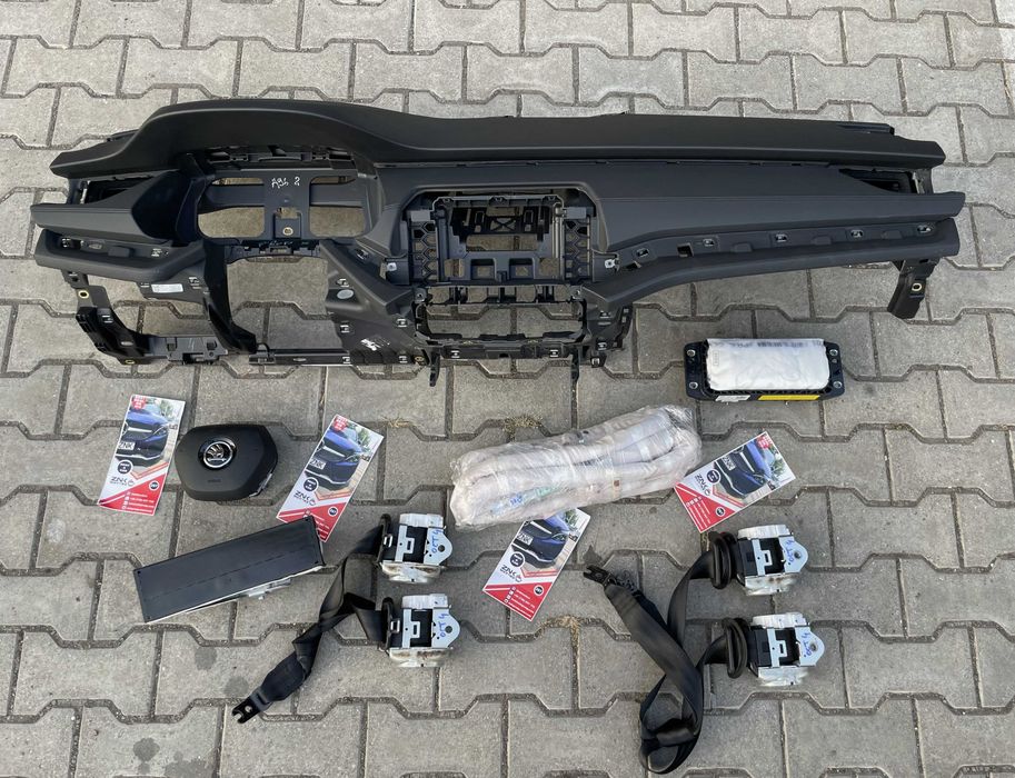 Skoda Octavia IV kit airbag - plansa bord - set centuri de siguranta