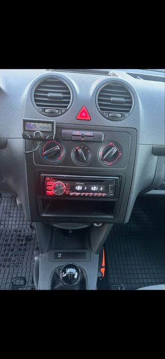 VW Caddy 1.9TDI  AC  105cp  2009