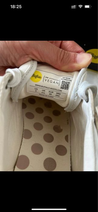 Adidasi dama oras fluturi boemi Buffalo 40