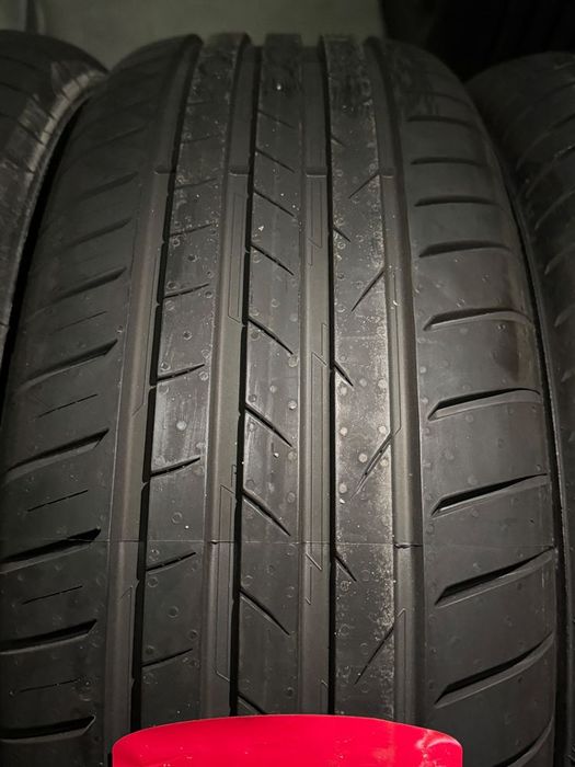 Vând 4 anvelope 205/60/16 vredestein de vară noi