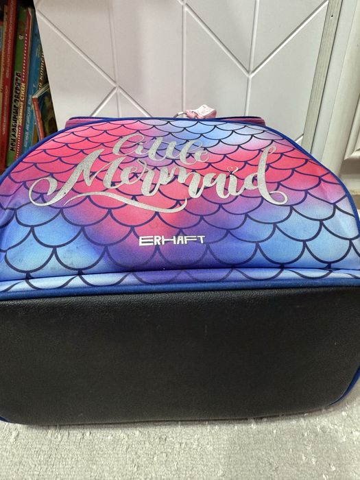 Продам школьный рюкзак для девочки