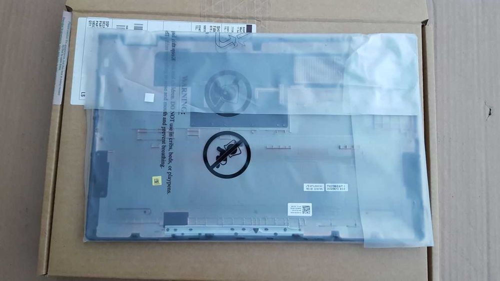Capac inferior laptop Dell Inspiron Vostro 15 3510 3520 3525 - NOU!