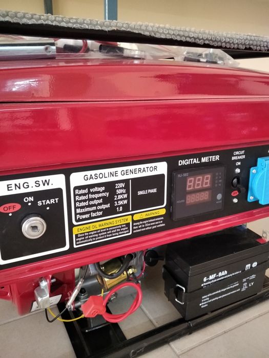 3.5 киловата Бензинов генератор за ток с Ел стартер и Дистанционно