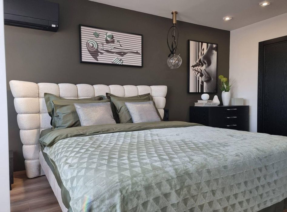 Дава се под наем Тристаен апартамент в Пловдив, Център - 130 кв.м за 1994.61 € - Снимка #5