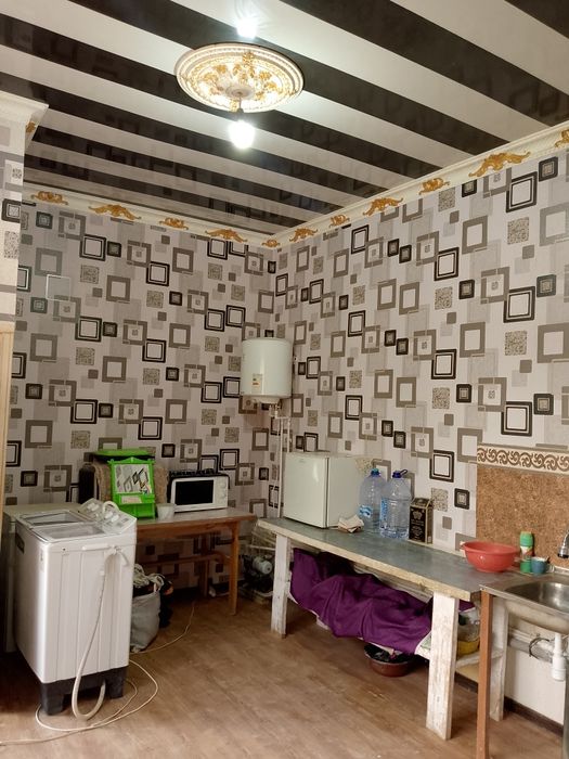 Ҳовли сотилади. Кавали Мошин бозор ени ерел оркаси