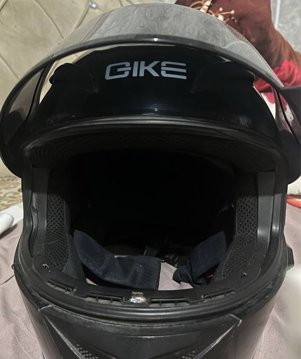 Шлем хороший пару царапин