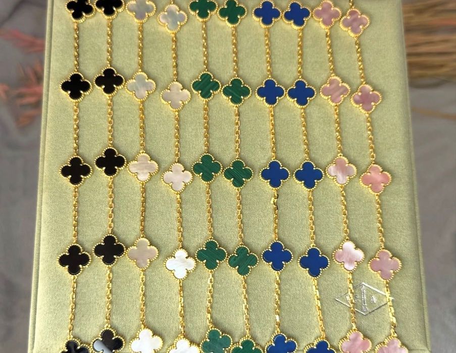 Гривна Van Cleef & Arpels