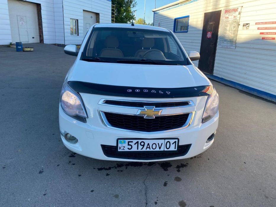Шевроле Кобальт продам