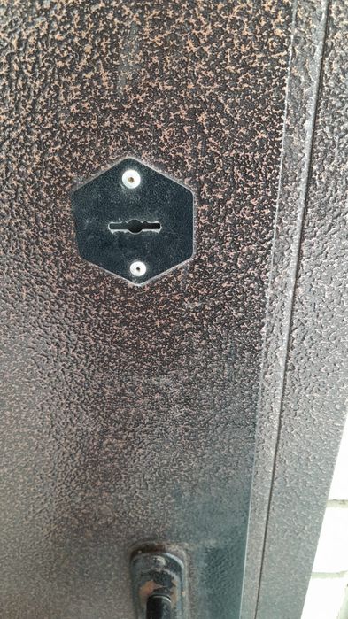 Аварийная вскрытие замков.