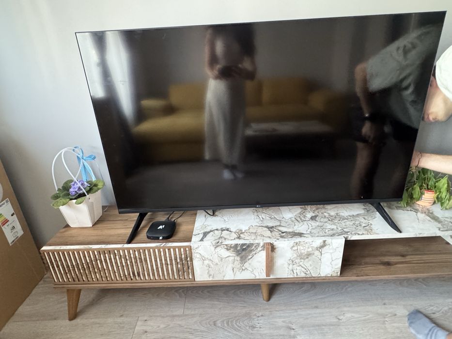 Телевизор LG UHD