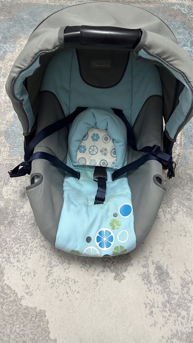 Продаю детскую авто-кресло