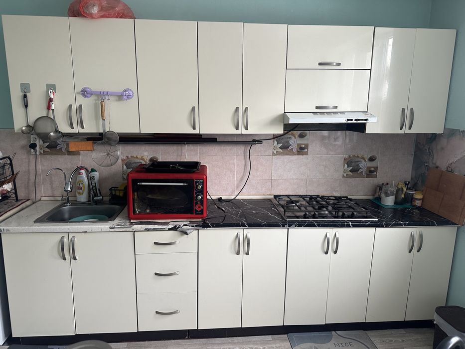 Срочно продам кухонный шкаф