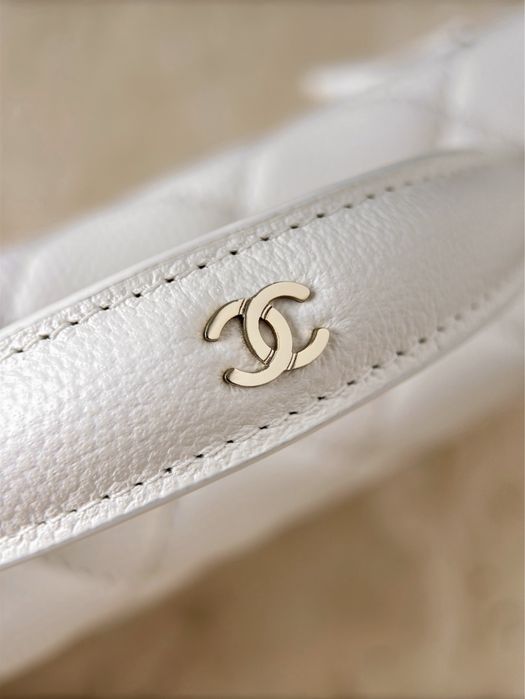 Chanel Vanity чанта 2026