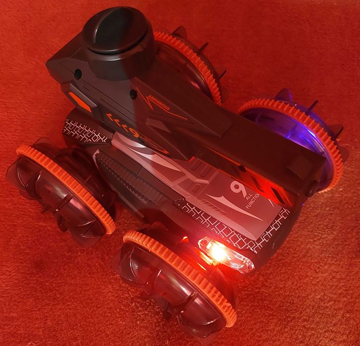 Стрелящ с вода танк анфибия играчка с дистанционно ЧИСТО НОВО