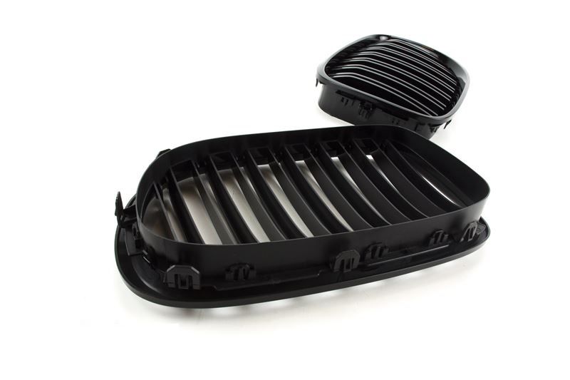 Grile duble BMW F01 F02 F04 (Hyb) FARA NIGHT VISION (negru lucios-mat)