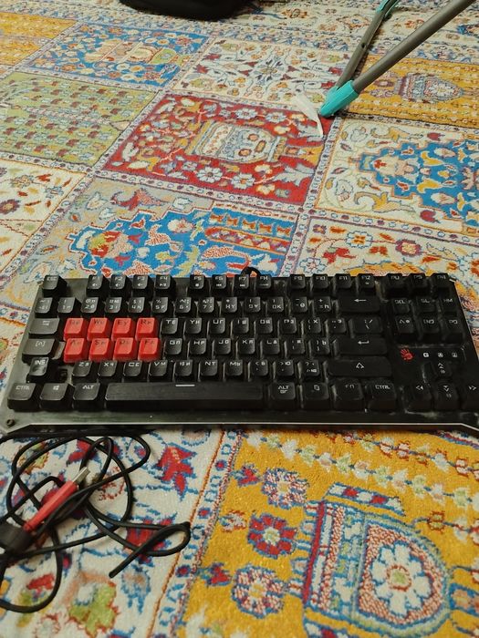 Клавиатура (бу) торг имеется